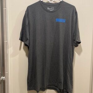 Under Armour T-shirt